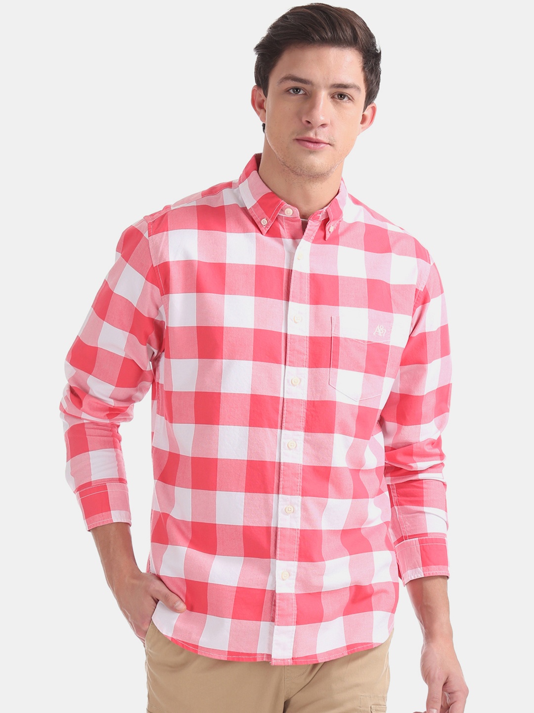 

Aeropostale Men Coral Pink & White Regular Fit Checked Casual Shirt
