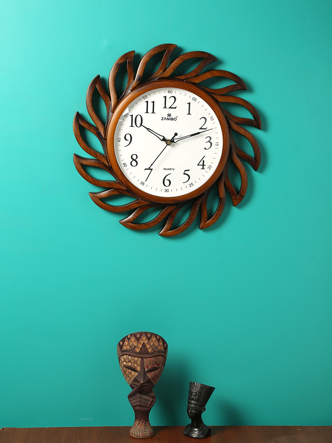 

ZANIBO White Floral Solid Analogue Wall Clock
