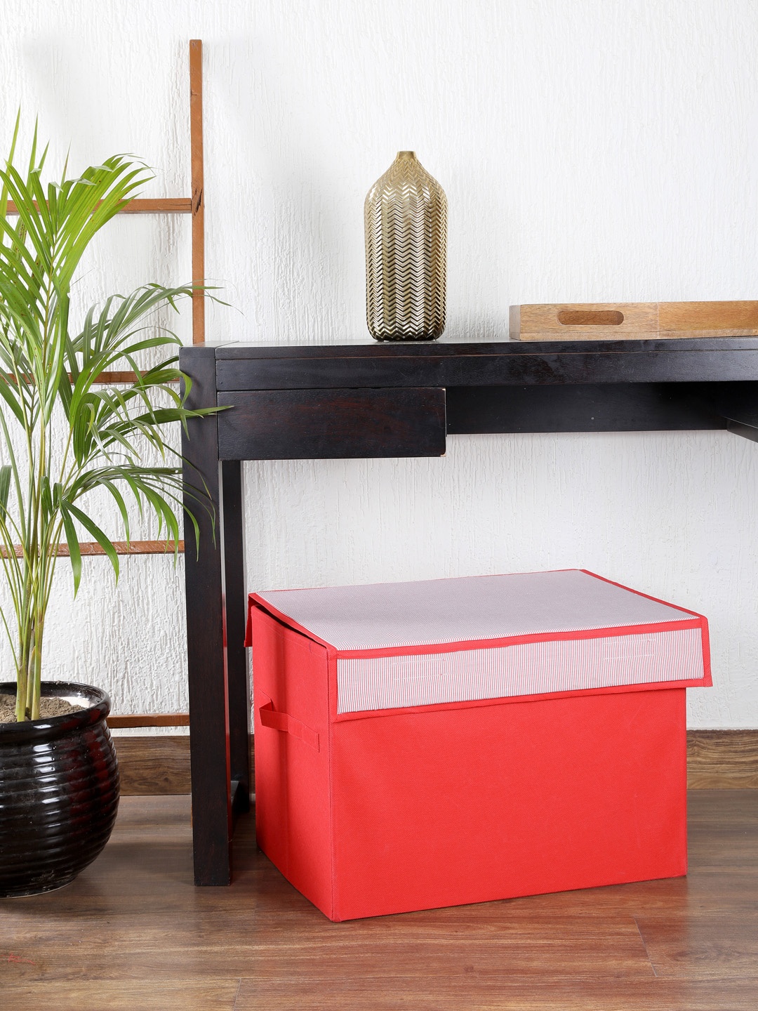 

My Gift Booth Red & White Solid Multi-Utility Storage Box