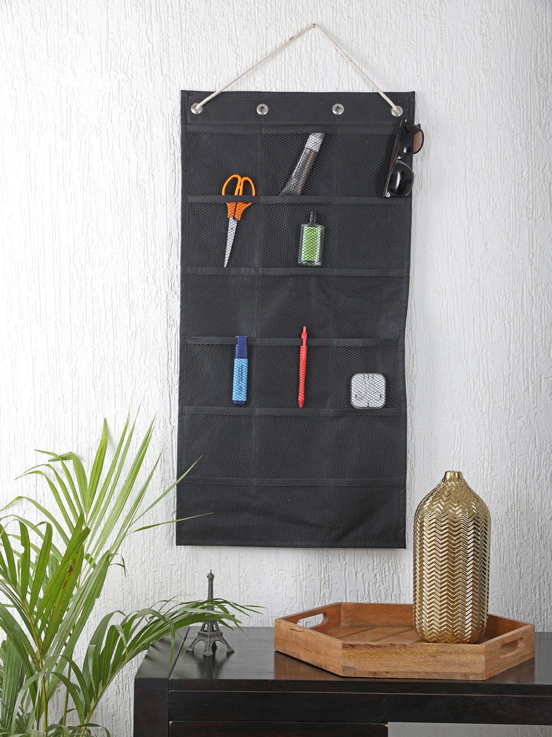 

My Gift Booth Black Solid Multi-Utility Wall Hanging Organiser