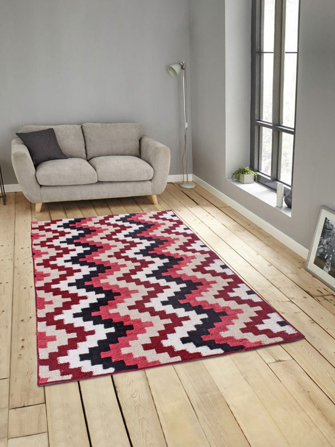 

ROMEE Multicoloured Geometric Patterned Anti-Skid Floor Rug, Multi