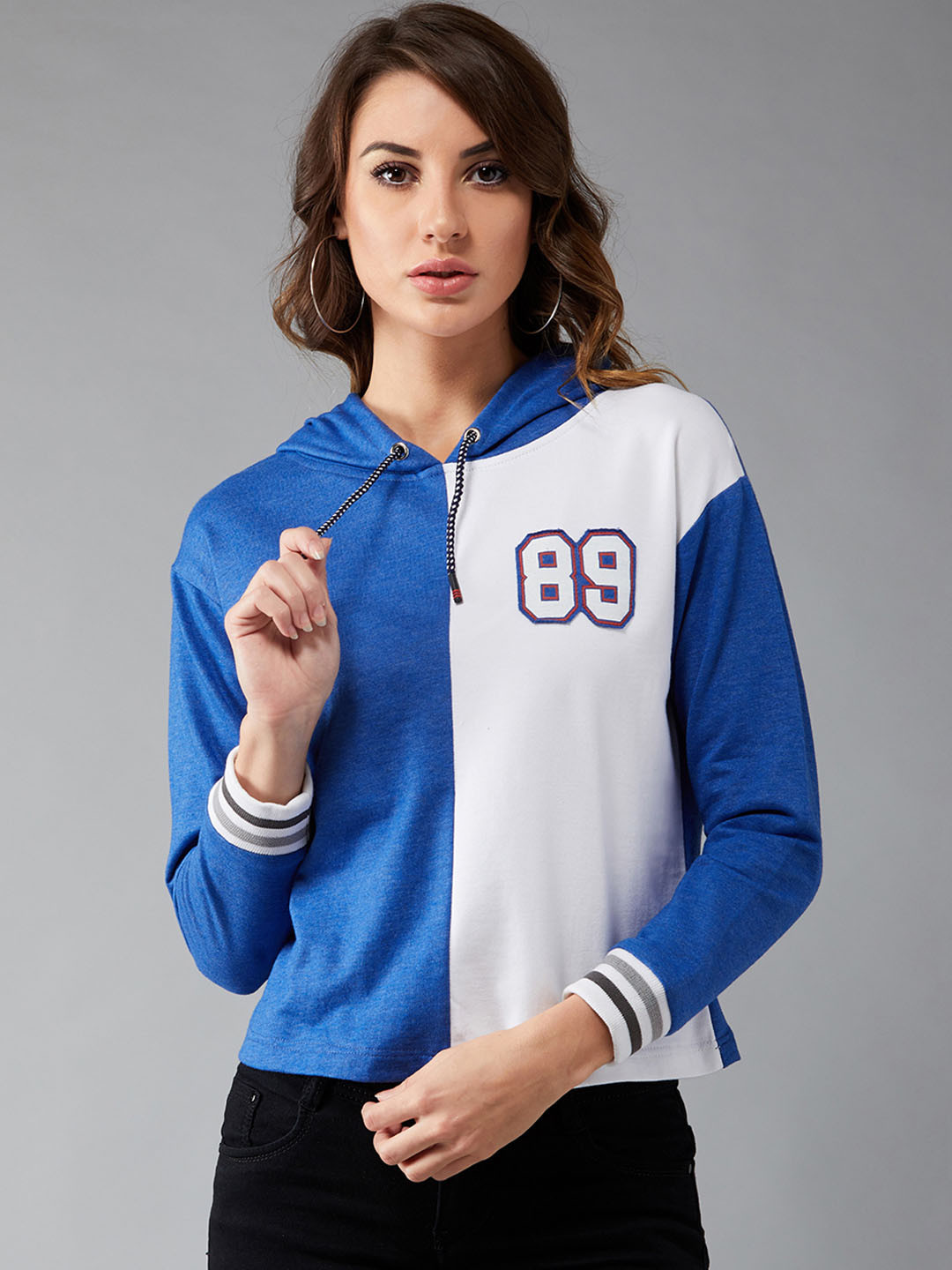 

DOLCE CRUDO Women Blue & White Colourblocked Hooded Sweatshirt
