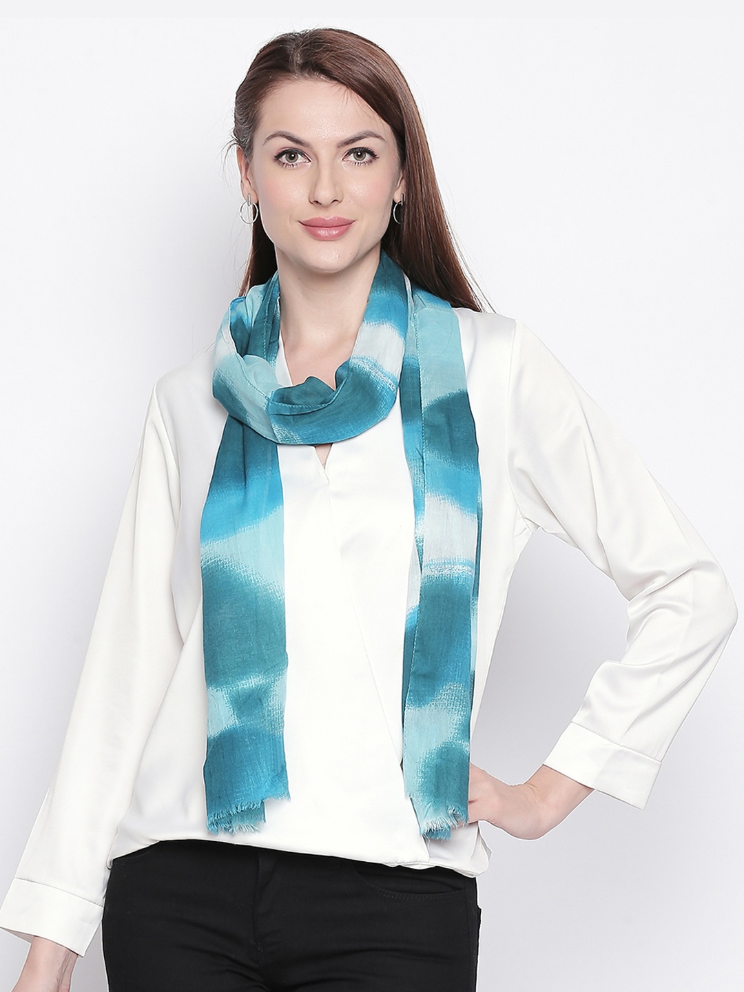 

Style Quotient Women Teal & Off-White Printed Stole