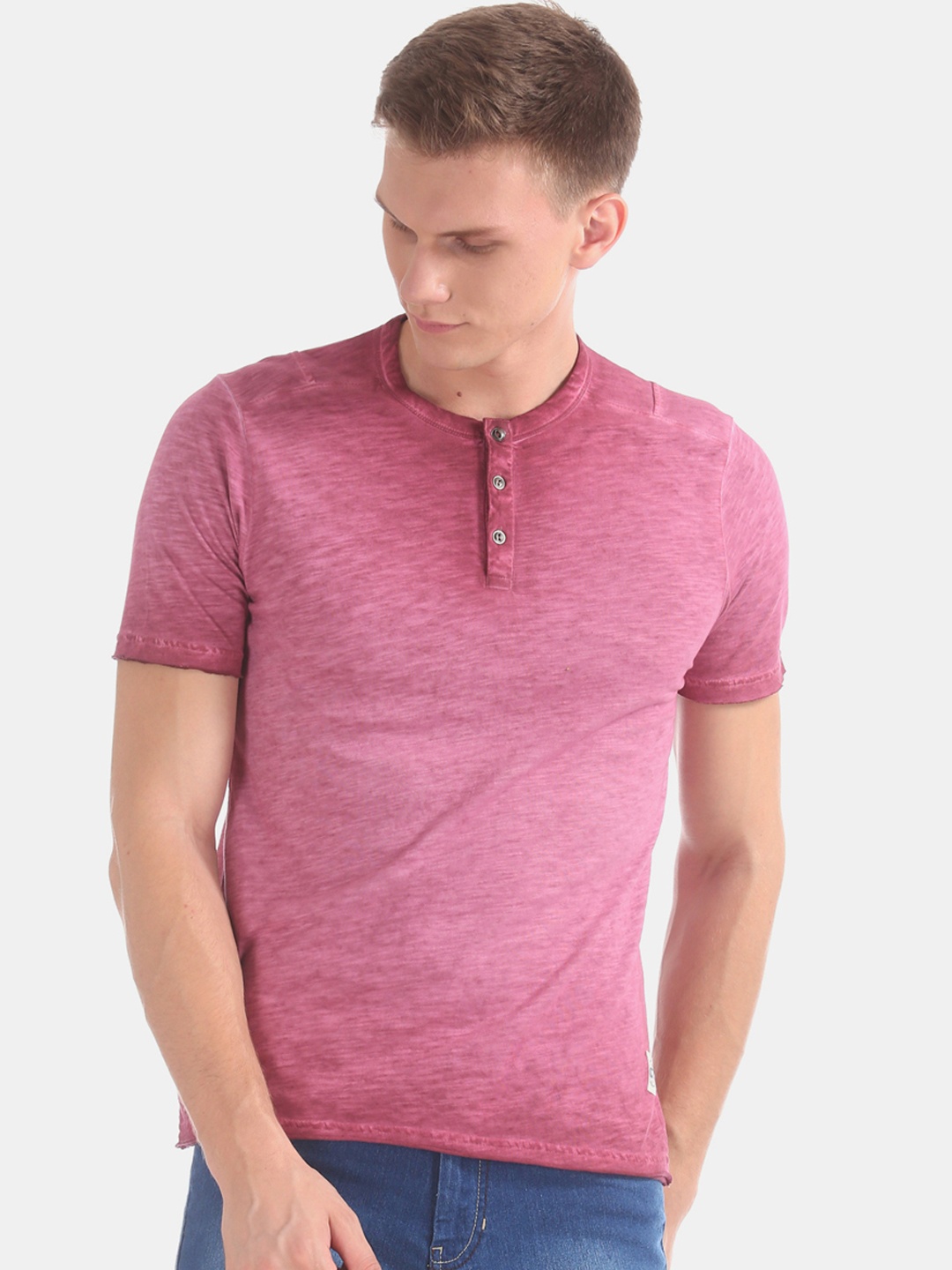 

Cherokee Men Red Solid Henley Neck T-shirt