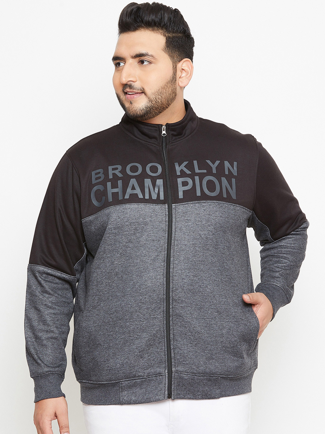 

Okane Men Grey & Black Colourblocked Sweatshirt