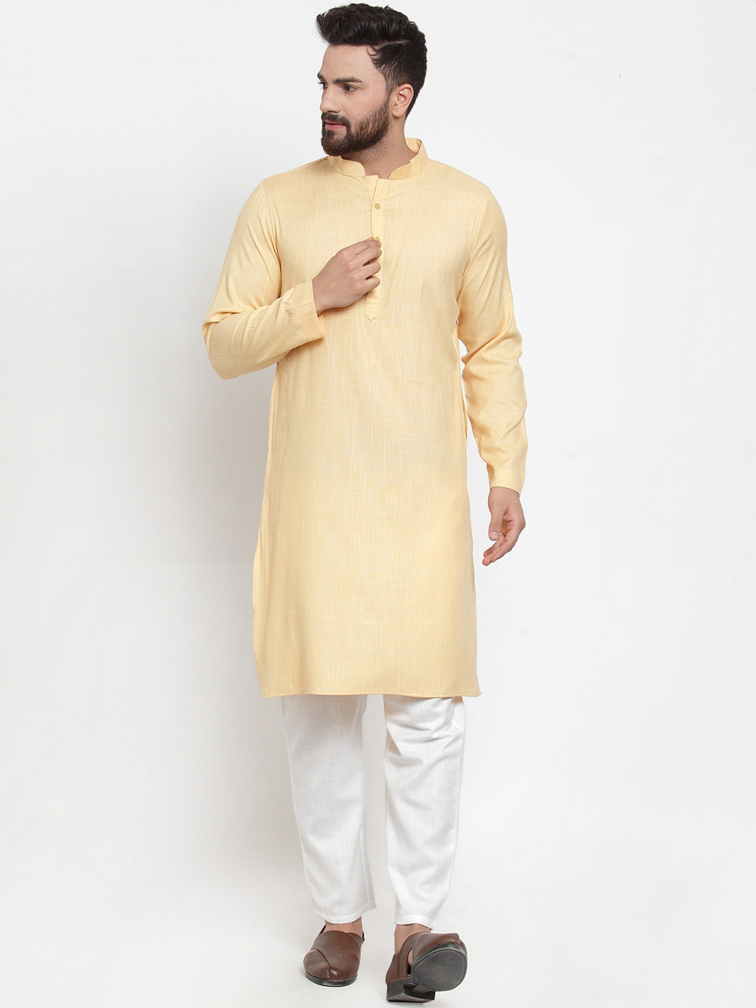 

Molly & Michel Men Yellow Solid Straight Kurta