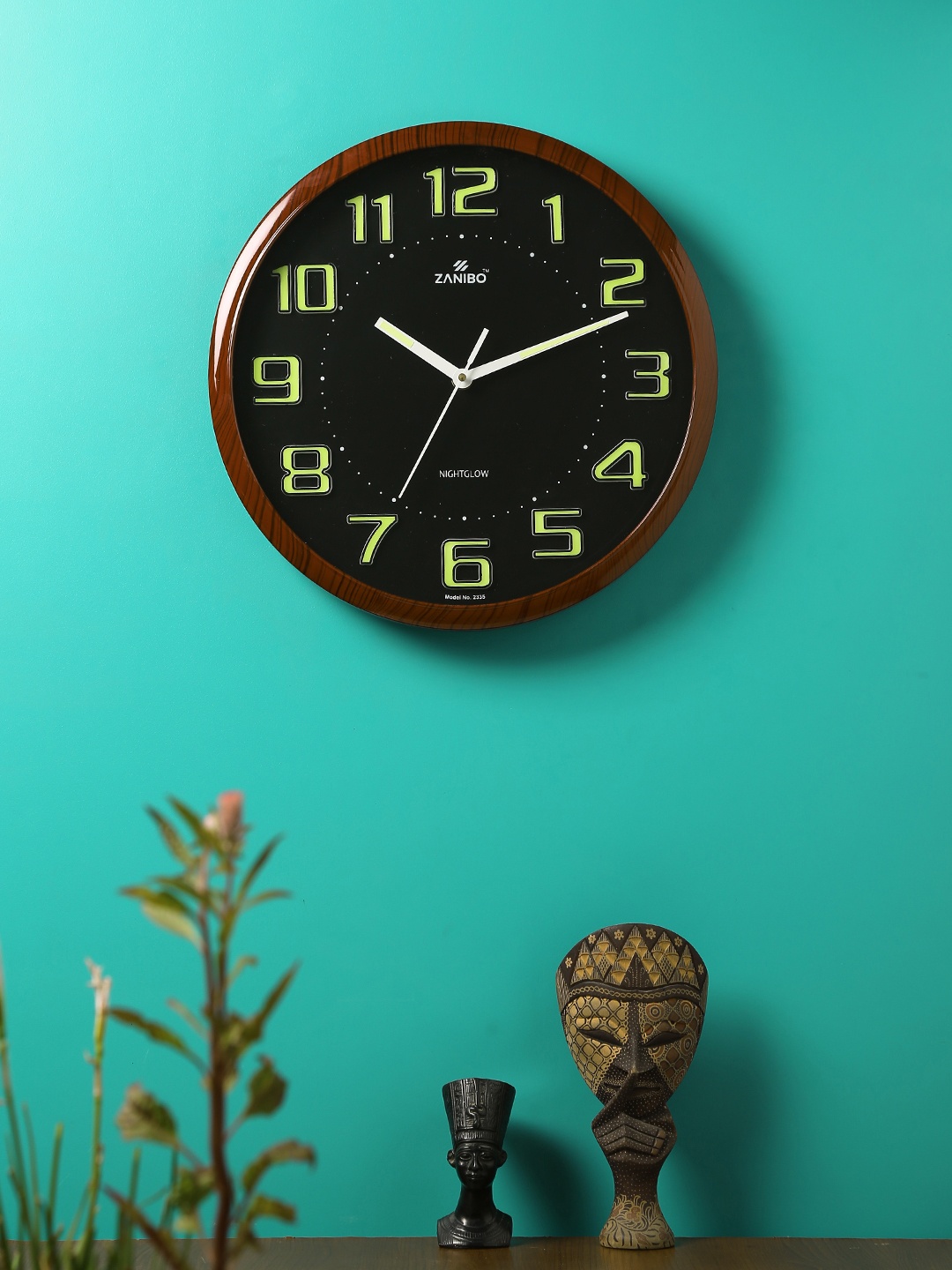 

ZANIBO Black Round Solid Analogue Wall Clock