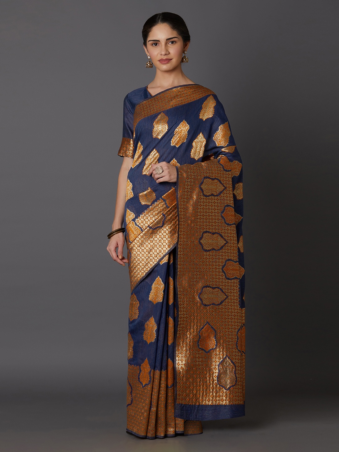 

Mitera Blue & Orange Silk Blend Woven Design Kanjeevaram Saree
