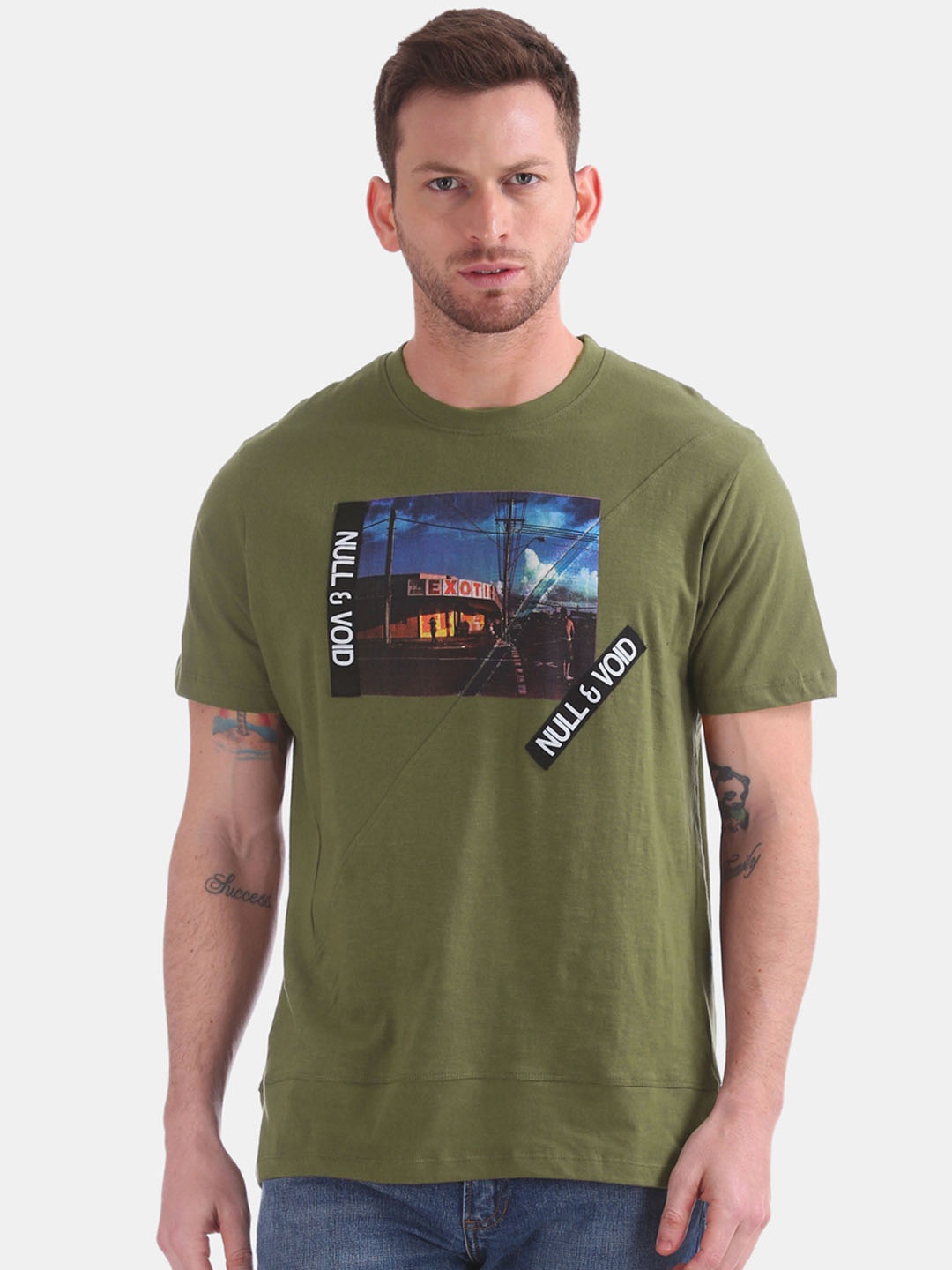 

Colt Men Olive Green Printed Round Neck T-shirt