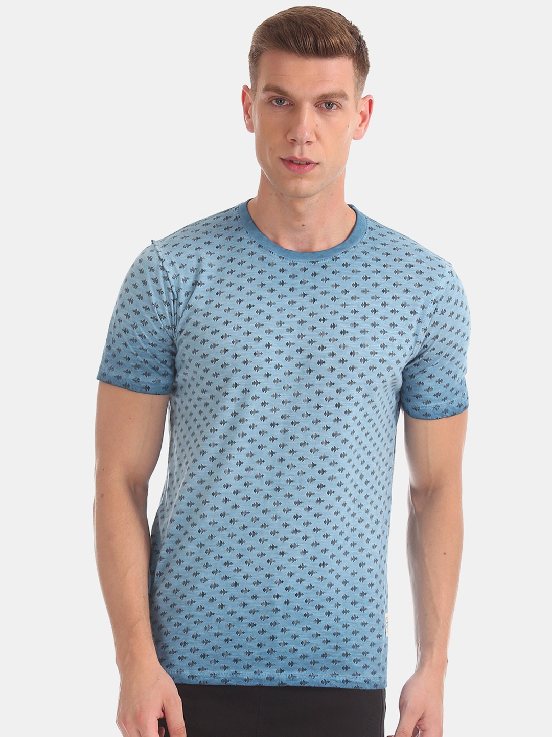 

Cherokee Men Blue Printed Round Neck Pure Cotton T-shirt