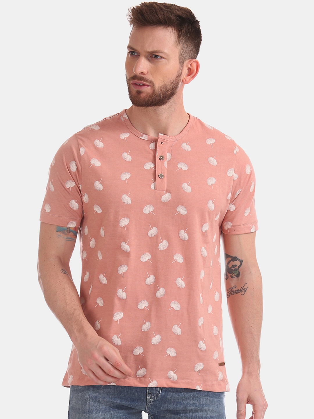 

Cherokee Men Pink Printed Henley Neck T-shirt