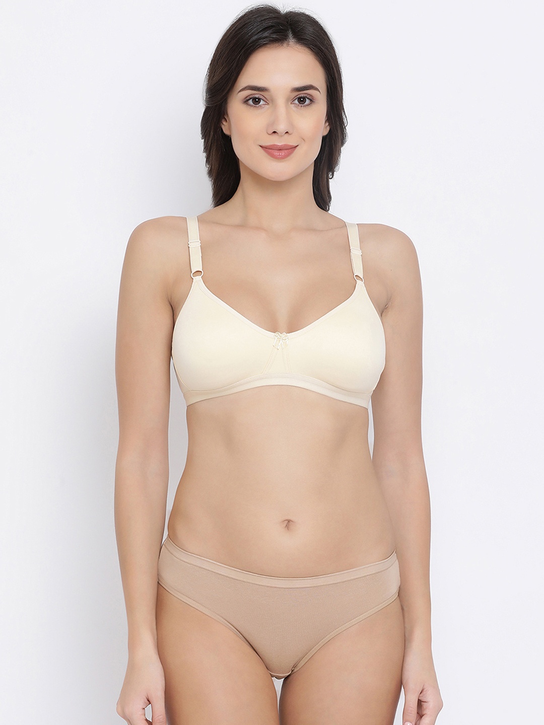 

Clovia Women Nude-Coloured & Beige Solid Lingerie Set COMBBP81832B