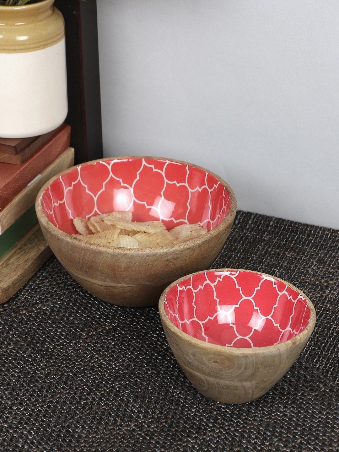 VarEesha Red 2-Pieces Printed Mango Wood Serving Bowls Set
