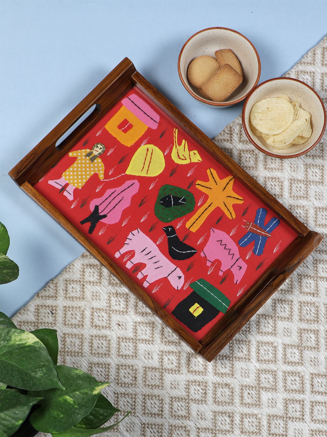 

VarEesha Brown & Red Patchwork Handmade Teak Wood Serving Trays With Glass Top