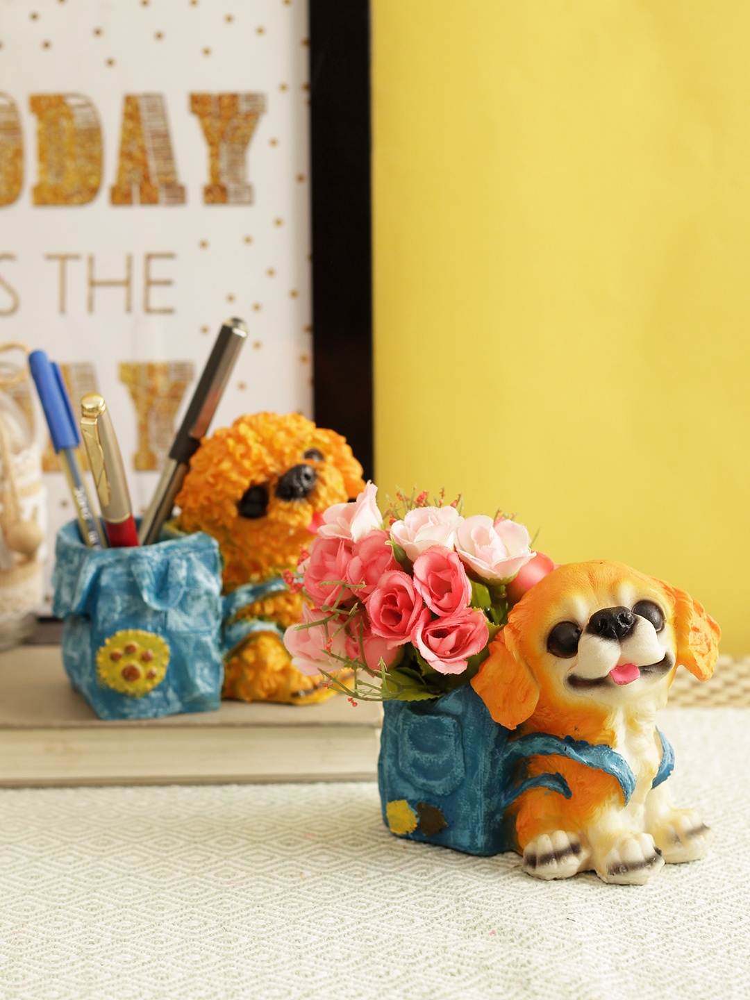 

TIED RIBBONS Cute Dog Decorative Pen Stand, Beige