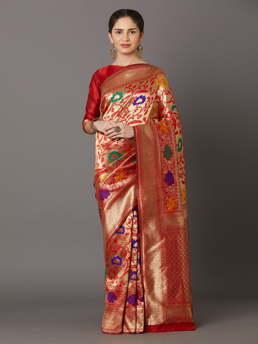

Mitera Red & Gold-Toned Silk Blend Woven Design Kanjeevaram Saree