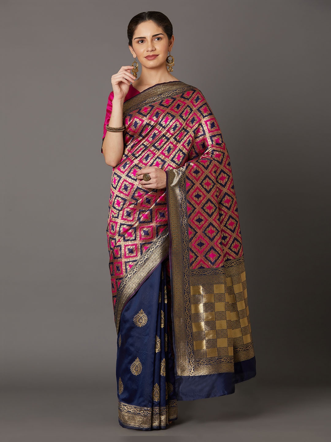 

Mitera Pink & Gold-Toned Silk Blend Woven Design Kanjeevaram Saree