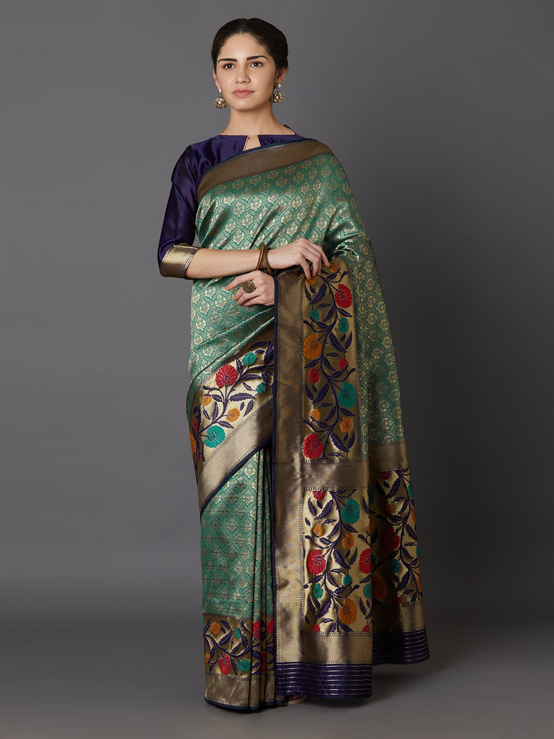 

Mitera Green & Gold-Coloured Silk Blend Woven Design Kanjeevaram Saree