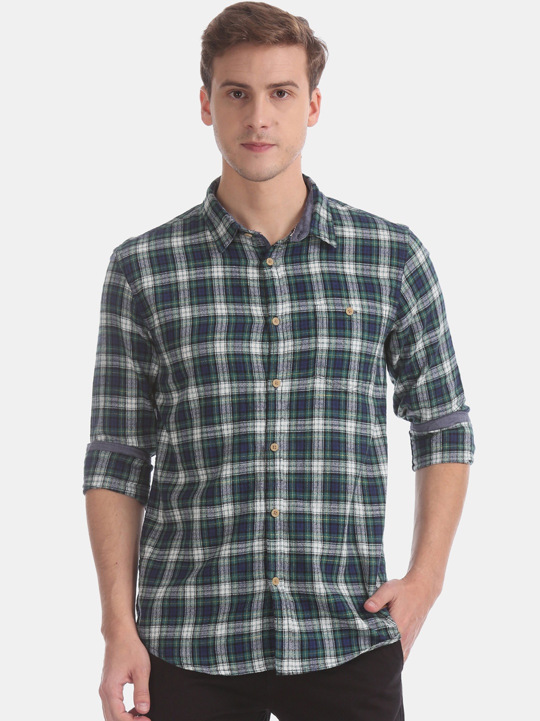 

Cherokee Men Green & Blue Regular Fit Checked Casual Shirt