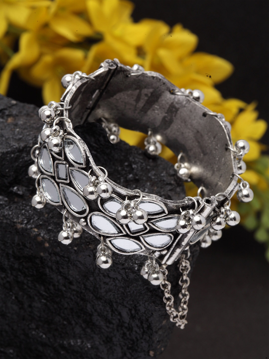 

Moedbuille Silver-Toned Bracelet
