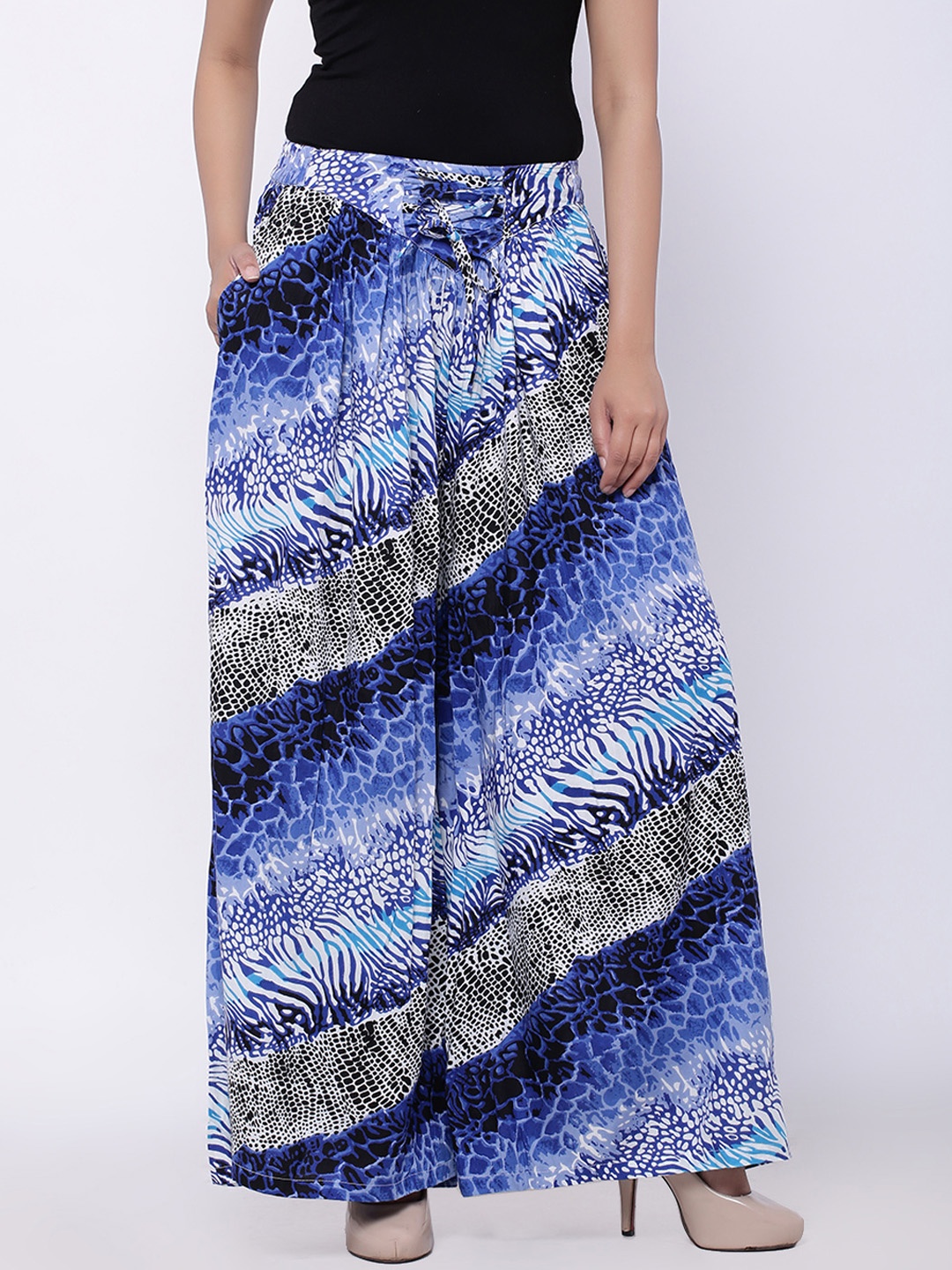 

SOUNDARYA Women Blue & Black Printed Flared Palazzos