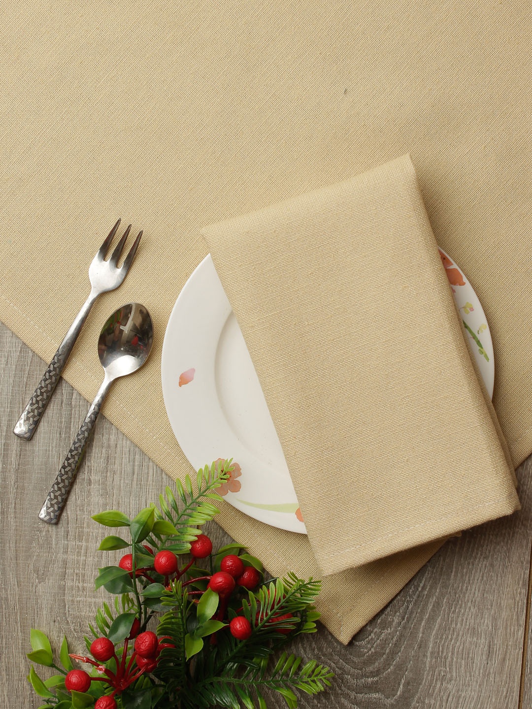 

Soumya Set of 6 Cream-Coloured Solid Pure Cotton Table Napkins