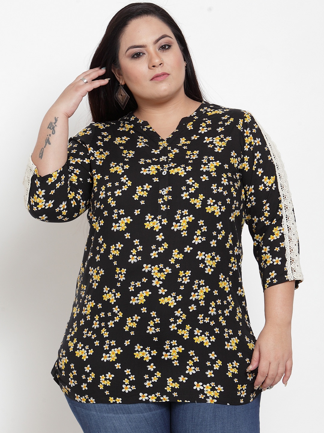 

plusS Women Black Floral Printed Top