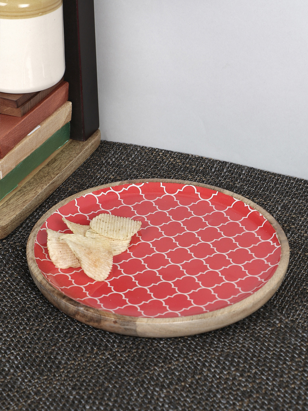 

VarEesha Red & Brown Mango Wood Round Serving Plate