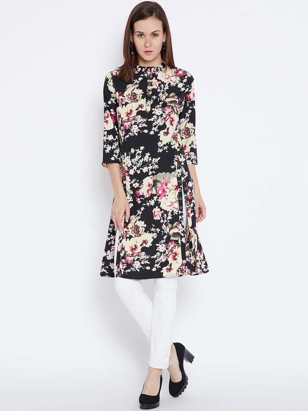 

Toshee Women Black Printed A-Line Kurta