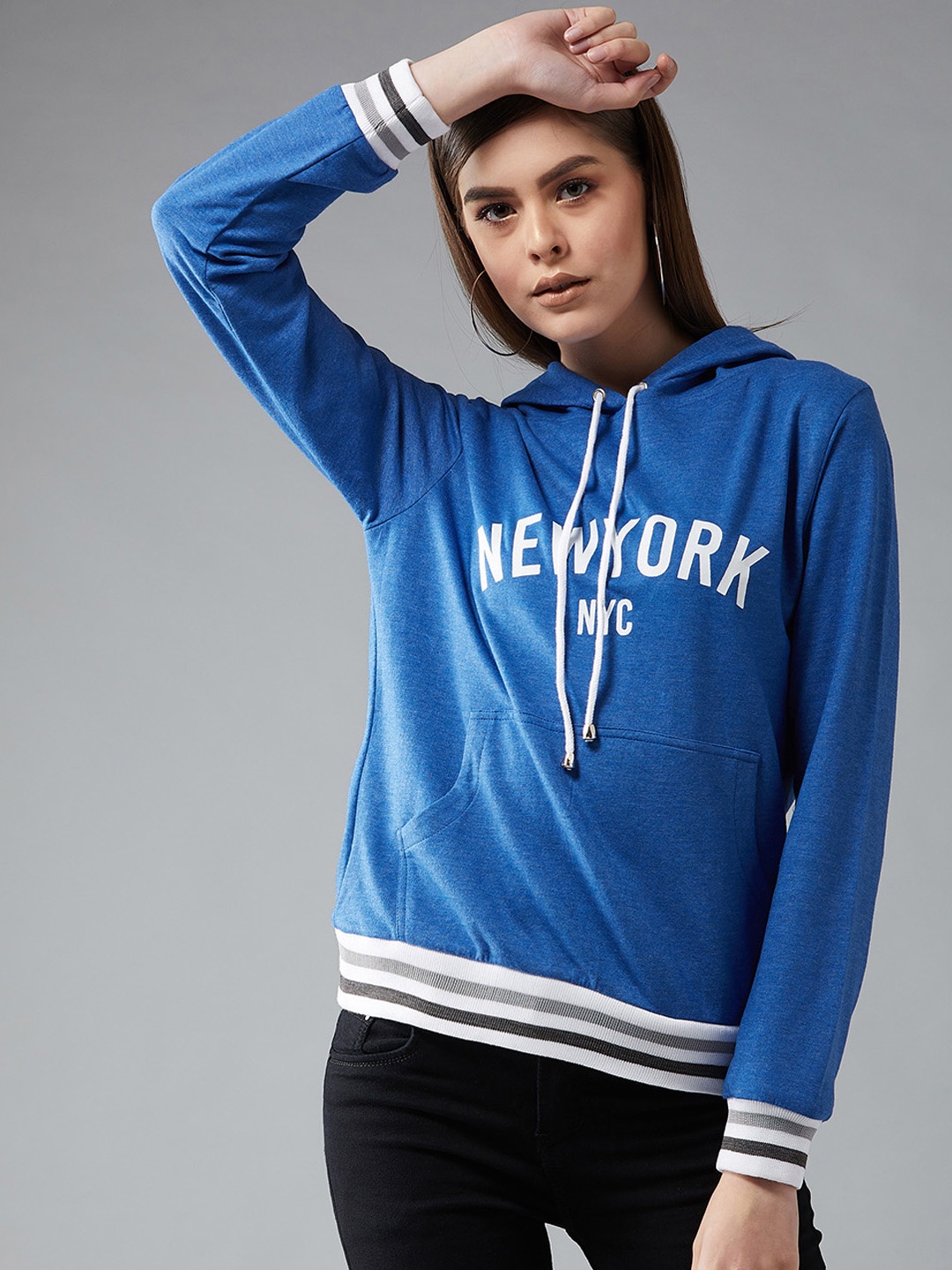 

DOLCE CRUDO Women Blue & White Printed Hooded Sweatshirt