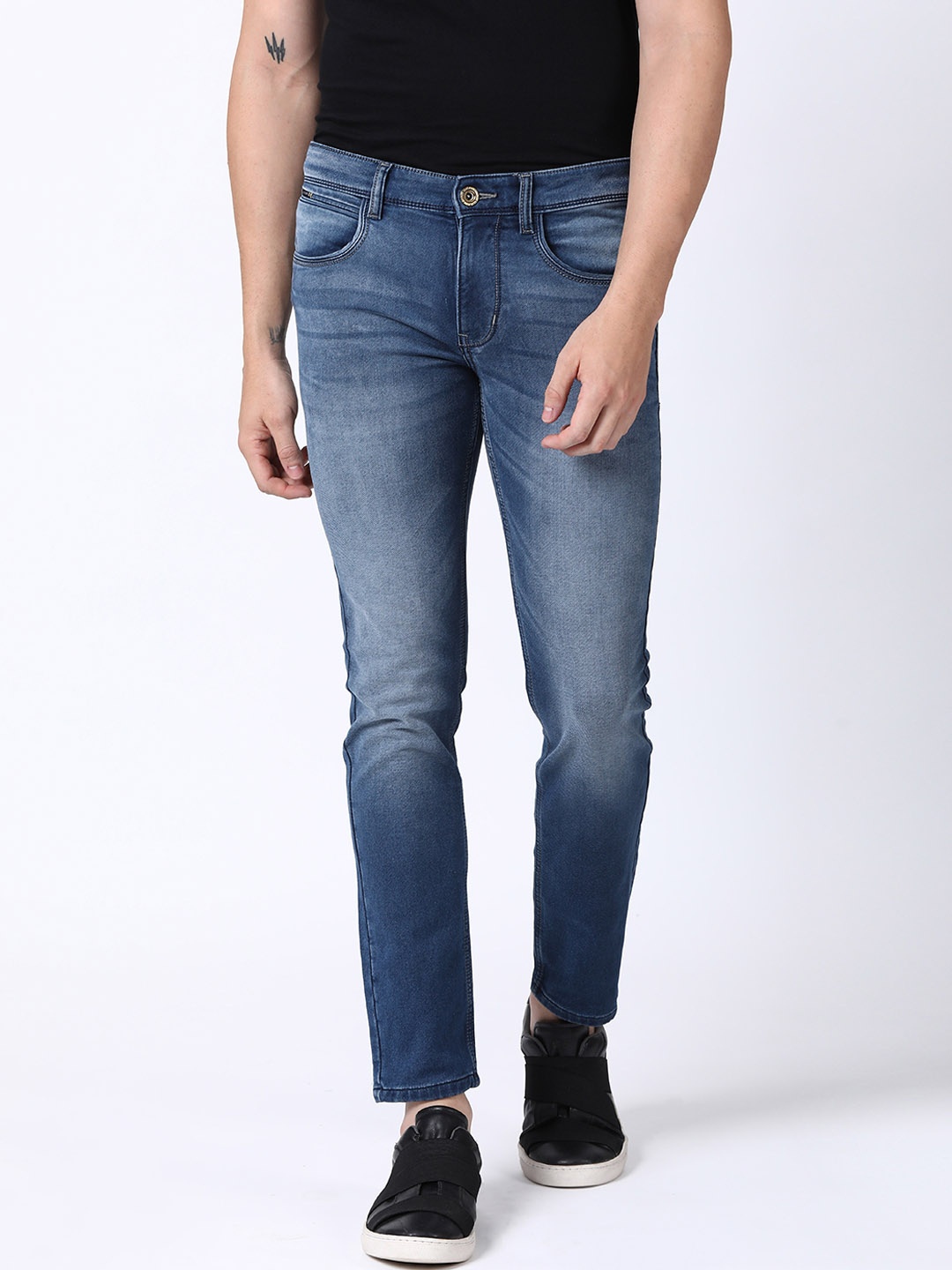 

Llak Jeans Men Blue Skinny Fit Mid-Rise Clean Look Stretchable Jeans
