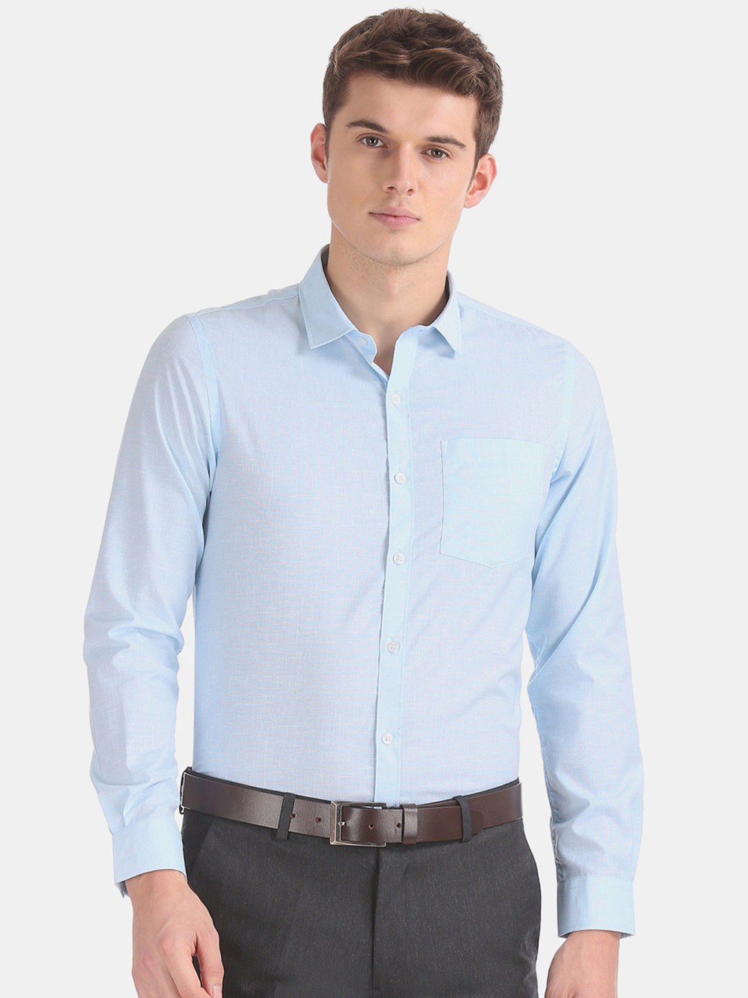 

Excalibur Men Blue Regular Fit Solid Formal Shirt