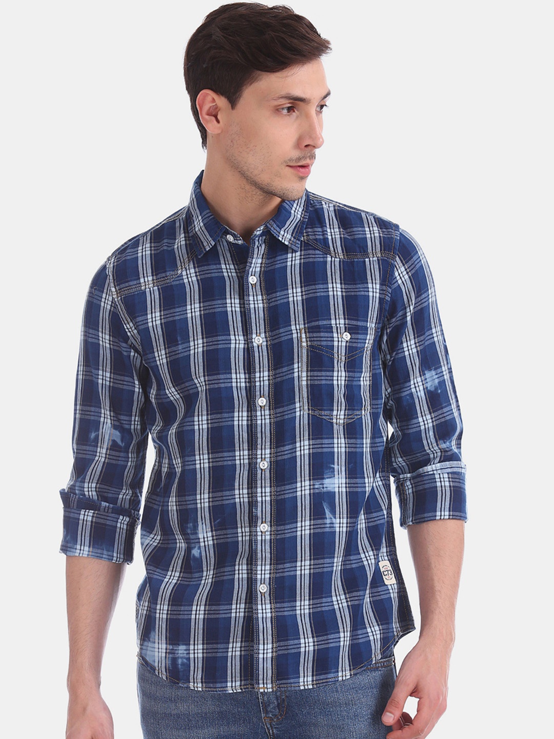 

Cherokee Men Navy Blue & White Regular Fit Checked Casual Shirt