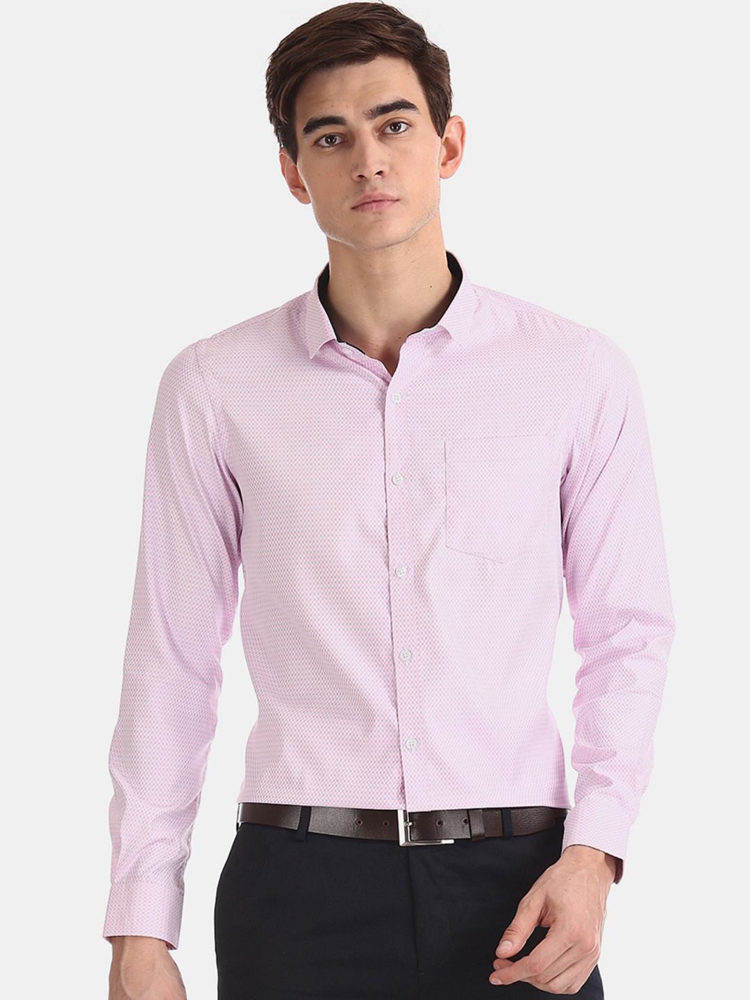 

Excalibur Men Pink Regular Fit Self Design Formal Shirt