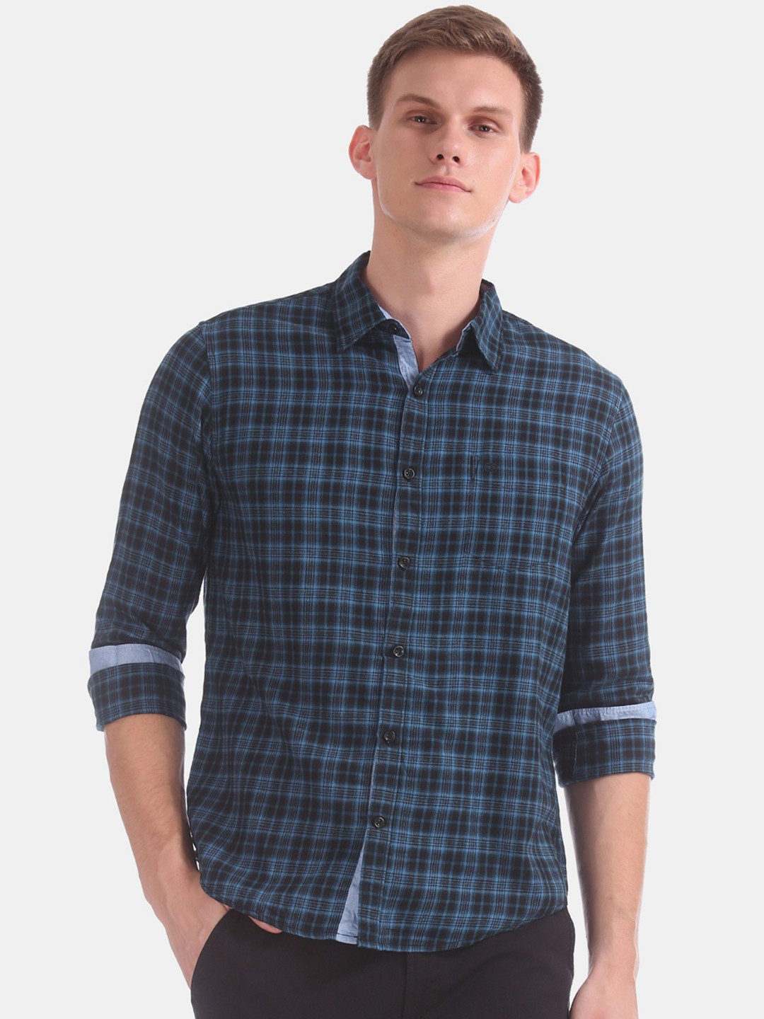 

Ruggers Men Teal Blue & Black Slim Fit Checked Casual Shirt