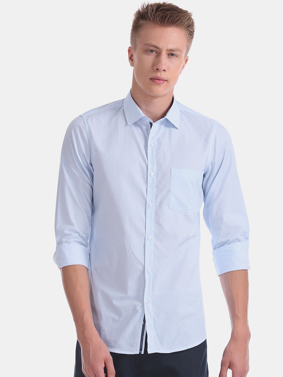 

Excalibur Men Blue Slim Fit Printed Casual Shirt