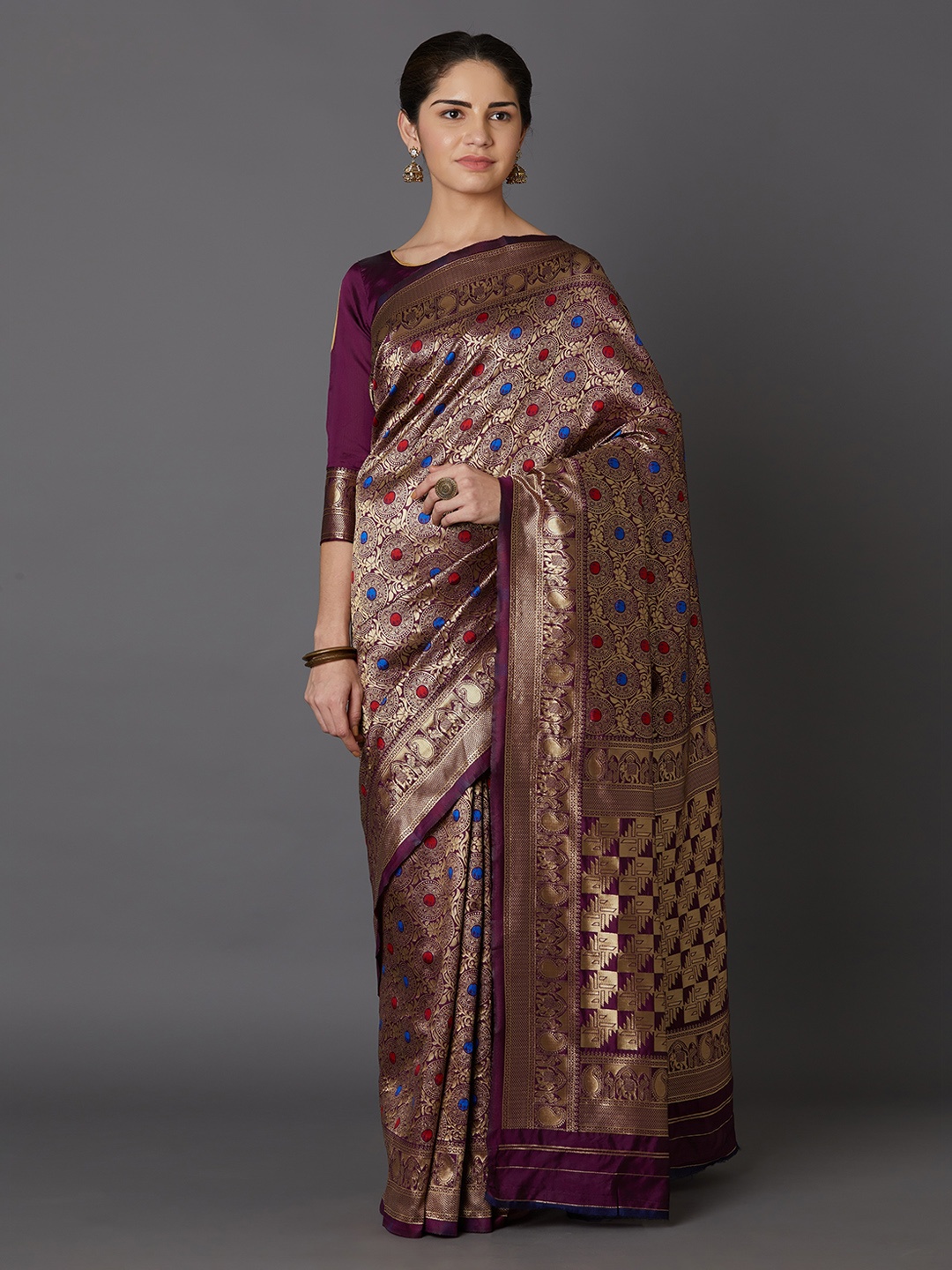

Mitera Purple & Gold-Toned Silk Blend Woven Design Kanjeevaram Saree