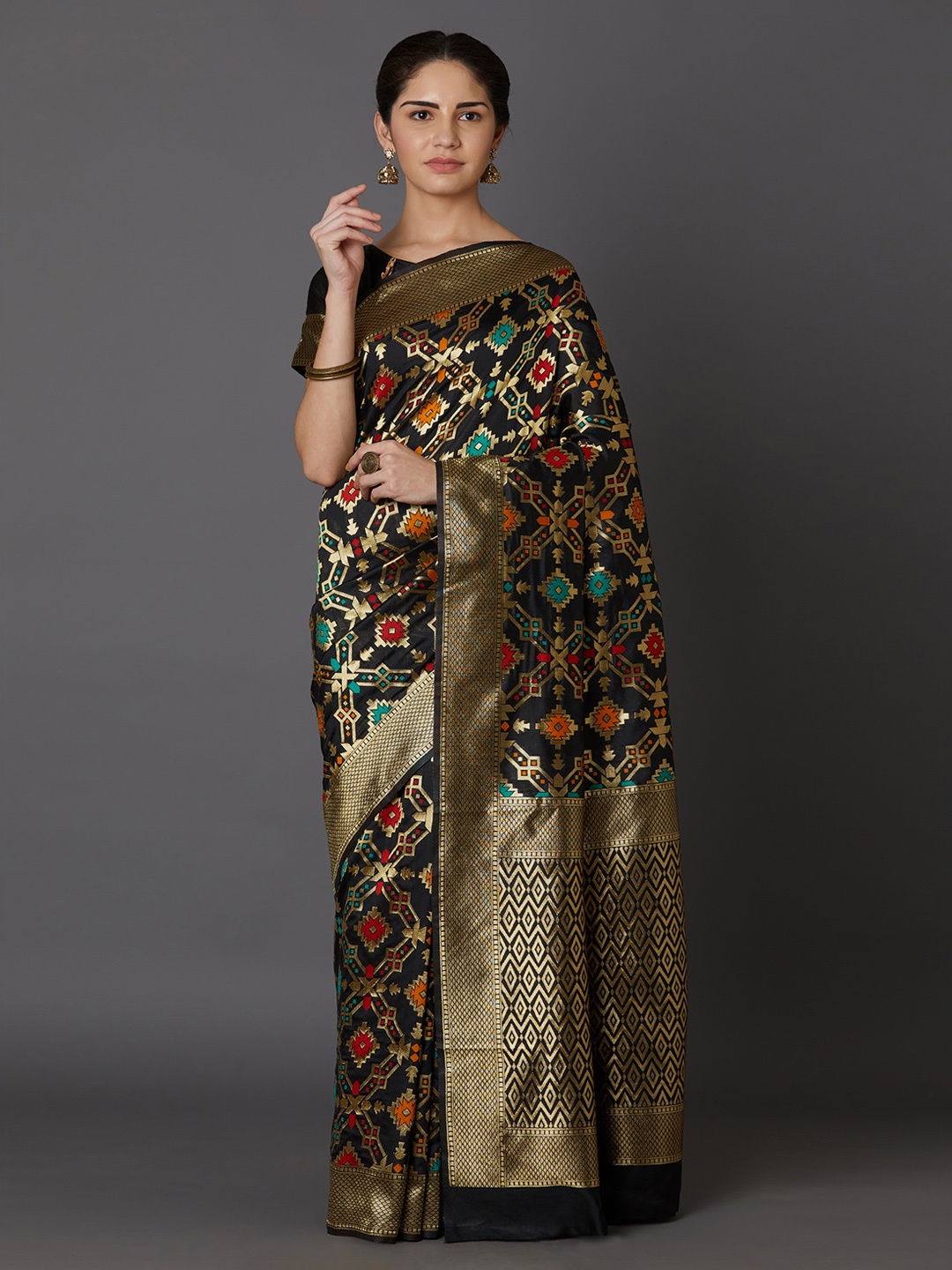 Mitera Black & Gold-Coloured Silk Blend Woven Design Kanjeevaram Saree