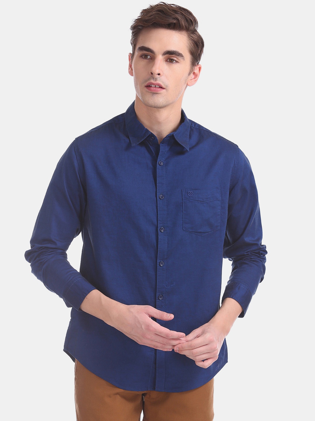 

Ruggers Men Blue Regular Fit Solid Casual Shirt