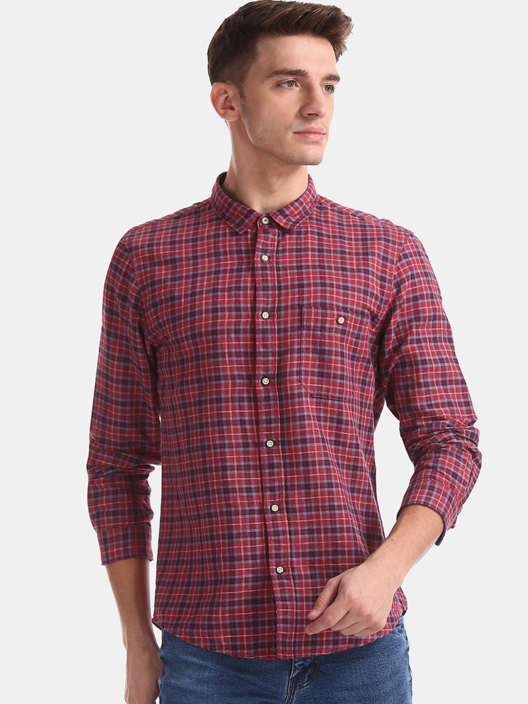 

Cherokee Men Red & Navy Blue Regular Fit Checked Casual Shirt