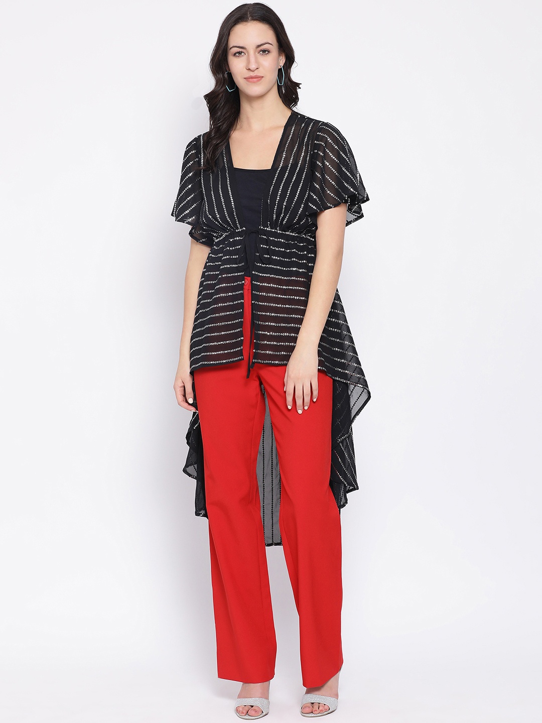 

Oxolloxo Women Black Striped Tie-Up Shrug