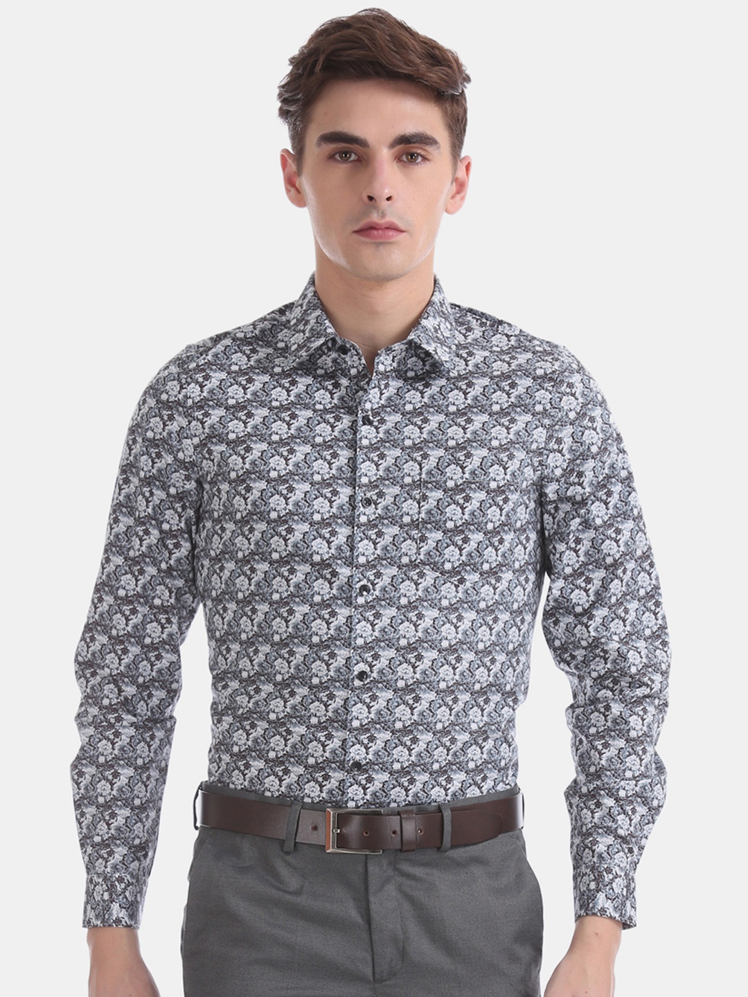 

Excalibur Men Grey & Off-White Skinny Fit Printed Formal Shirt