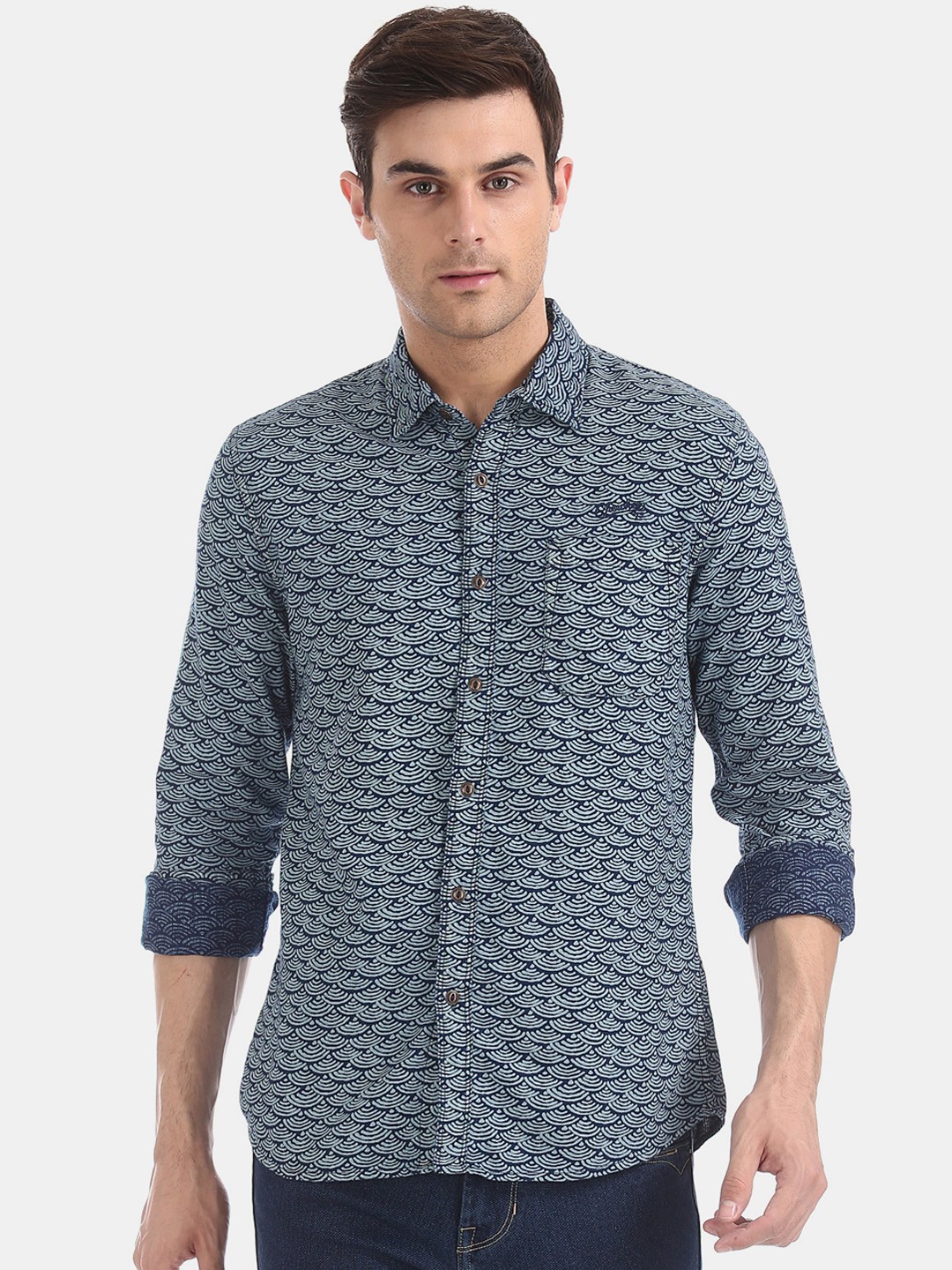 

Cherokee Men Blue & White Regular Fit Printed Casual Shirt