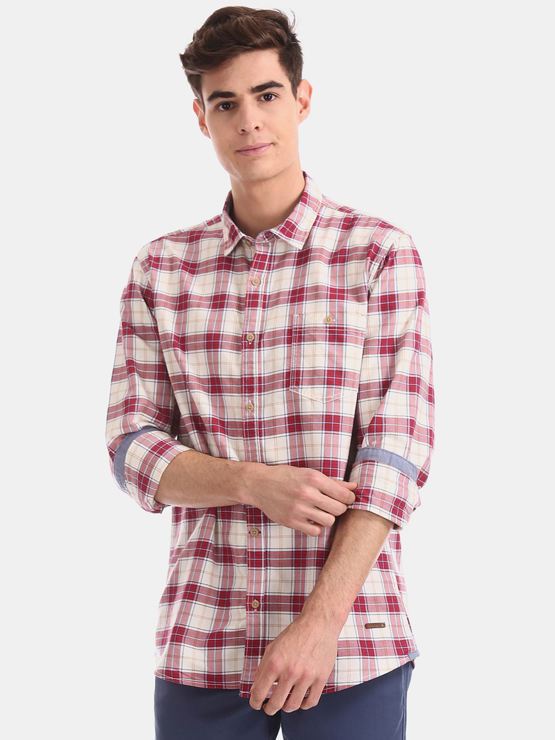 

Cherokee Men White & Red Regular Fit Checked Casual Shirt