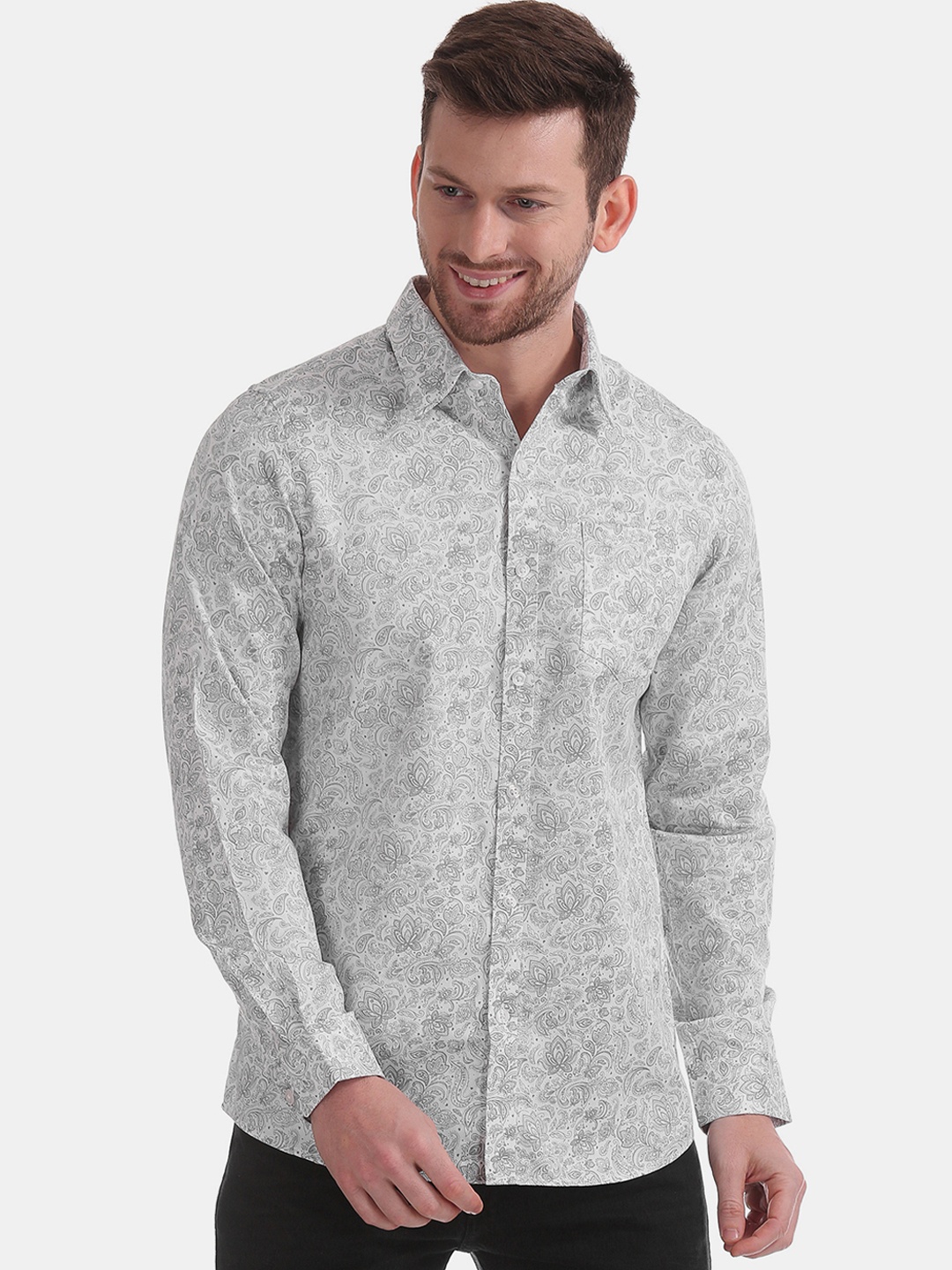 Excalibur Men Off-White & Grey Slim Fit Printed Casual Shirt