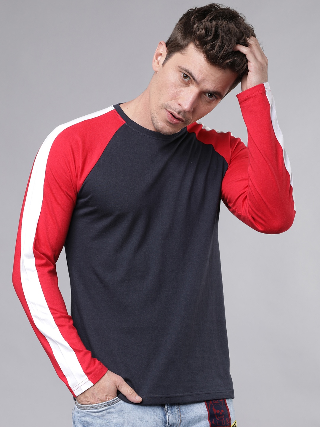 

LOCOMOTIVE Men Blue Solid Round Neck Pure Cotton T-shirt