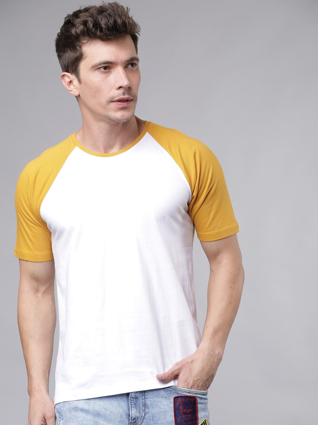 

LOCOMOTIVE Men White Solid Round Neck Pure Cotton T-shirt
