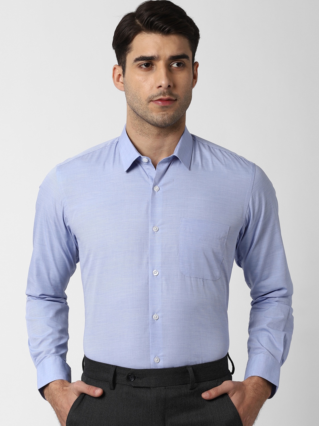 

Peter England Men Blue Regular Fit Solid Formal Shirt
