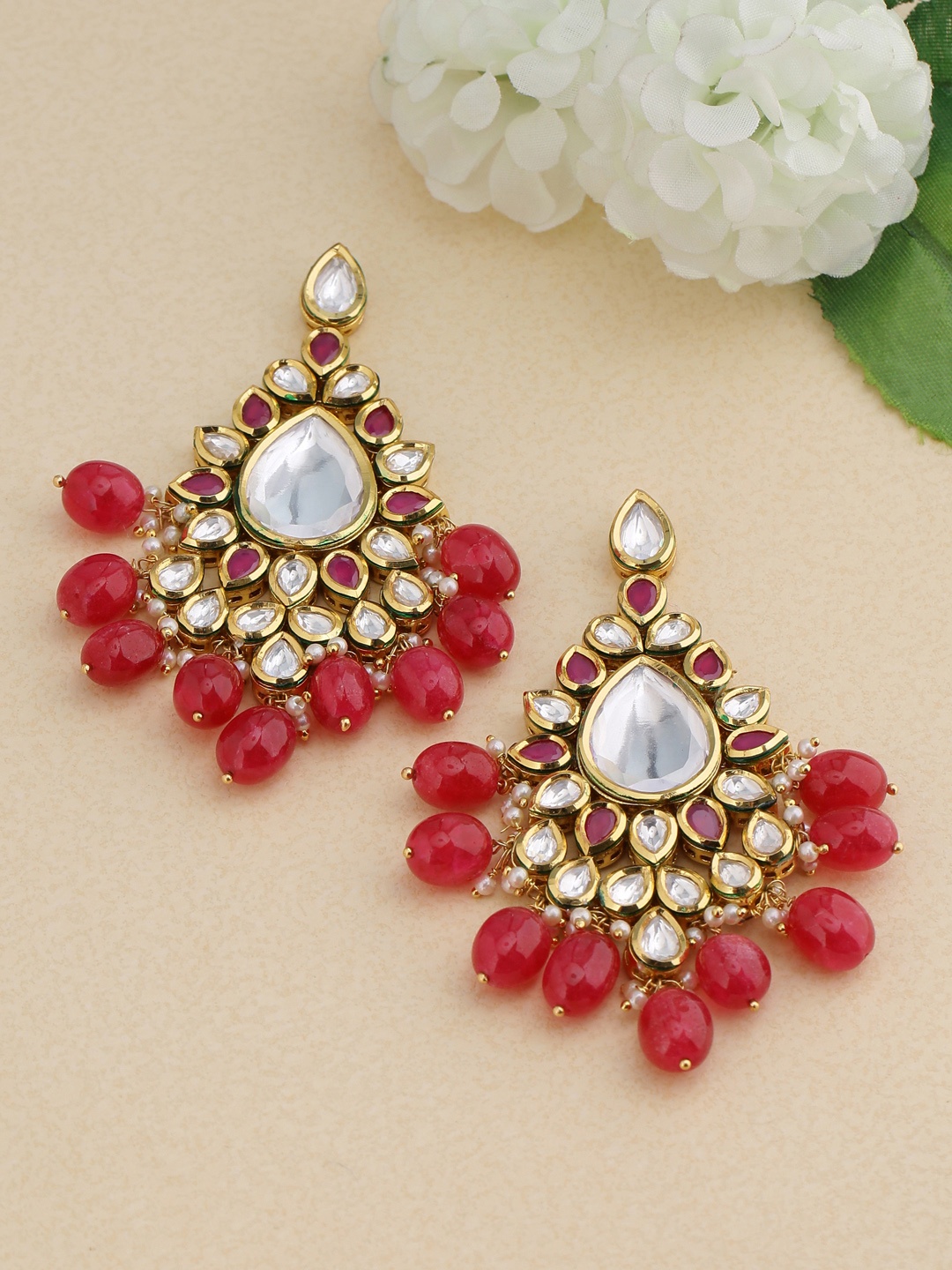 

Tistabene Red & Gold-Plated Teardrop Shaped Drop Earrings