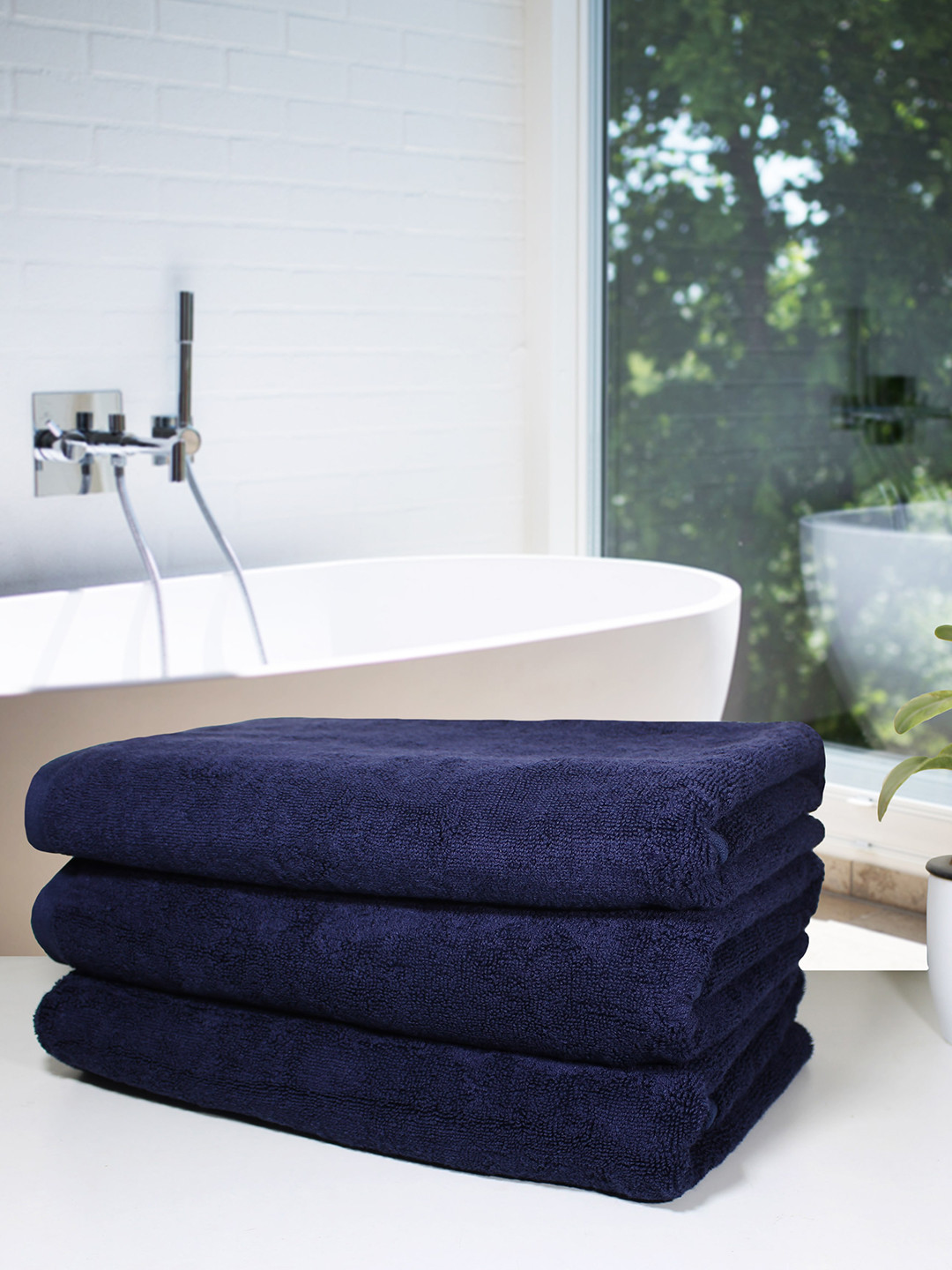 

Heelium Set of 3 Blue Solid 600GSM Quick Absorbent Bath Towels
